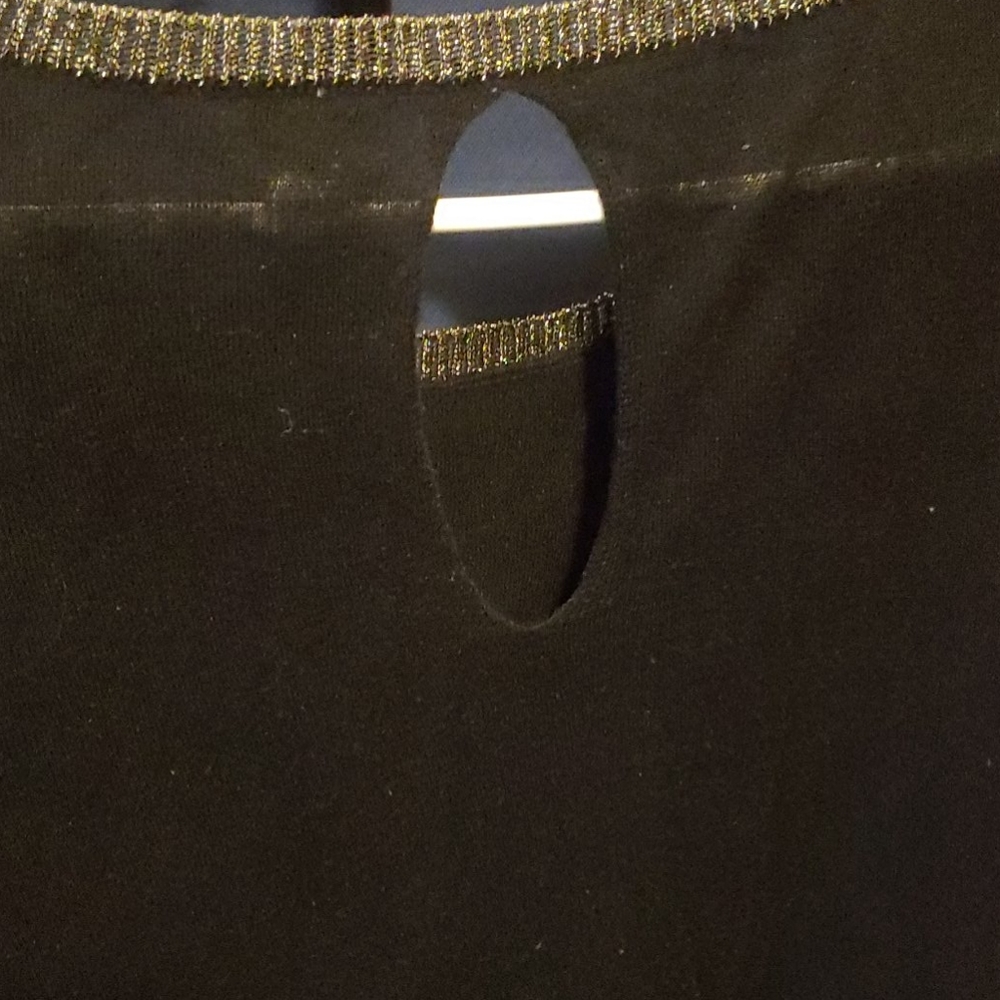 Sweater - Picture 3 of 4